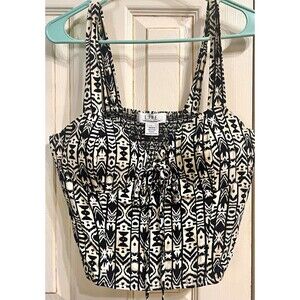 L.I.F.E. Black/Ivory Geometric Sweetheart Lattice Crop Tank Smocked Tie Large
